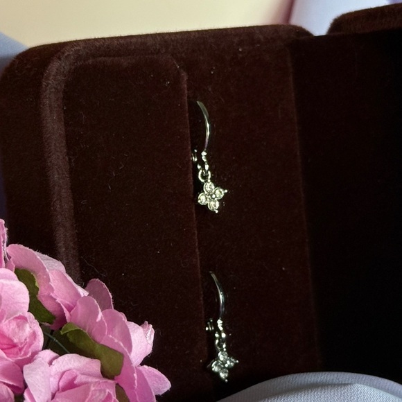 ⚜️ Chic Silver Earrings with Zirconia - Picture 5 of 8